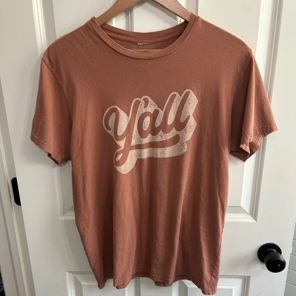 GUC Y’all graphic tee size Large Rust/Rose color. Some wear around neck. Soft!! - Picture 9 of 9